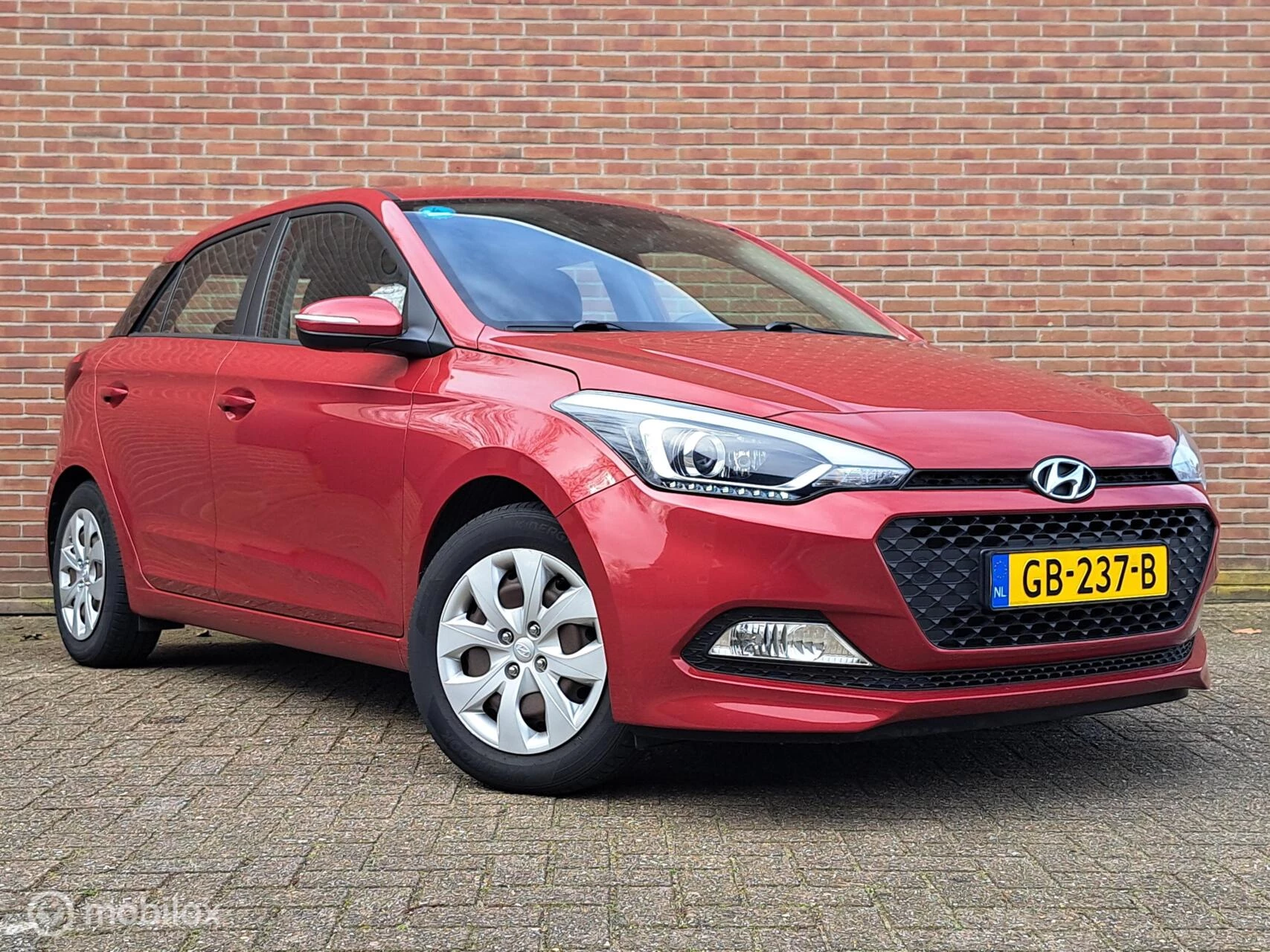 Hoofdafbeelding Hyundai i20