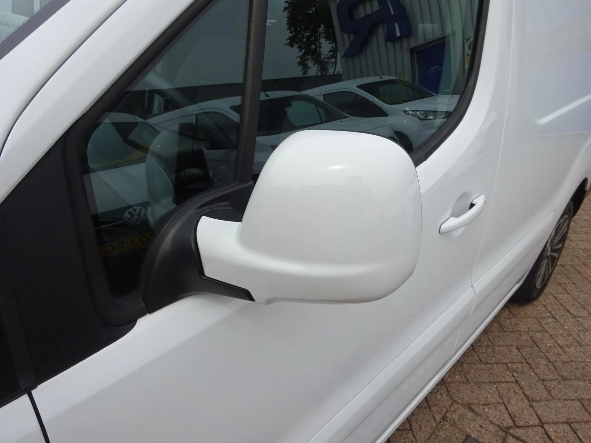 Hoofdafbeelding Peugeot Partner