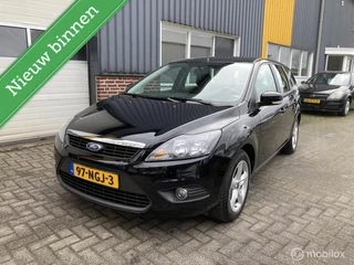 Ford Focus Wagon 1.6 Comfort ZEER NETJES! TREKHAAK!