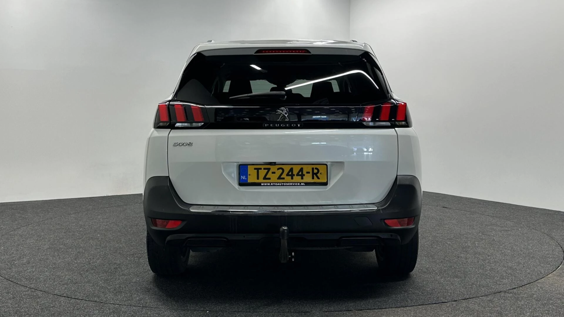 Hoofdafbeelding Peugeot 5008