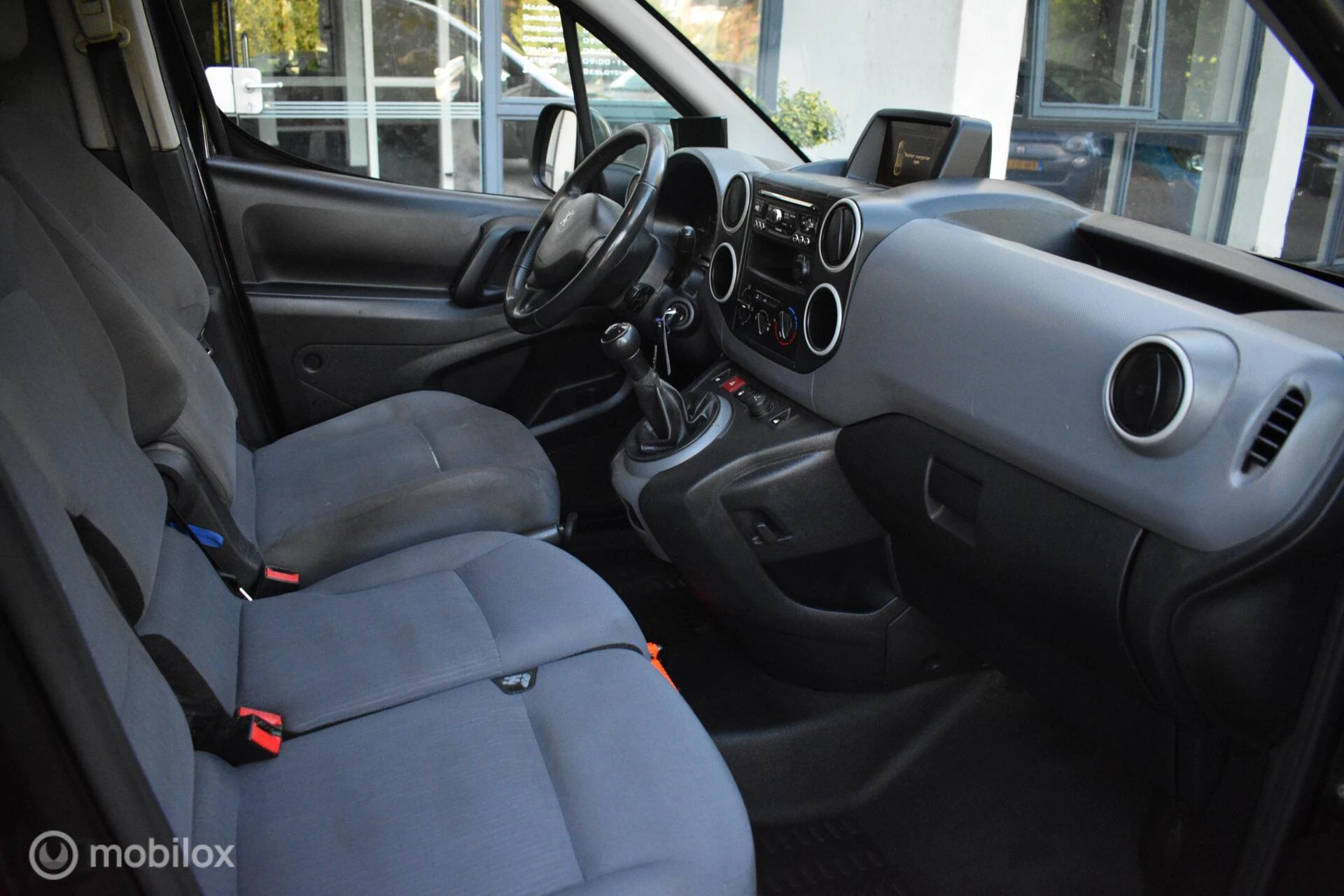 Hoofdafbeelding Peugeot Partner