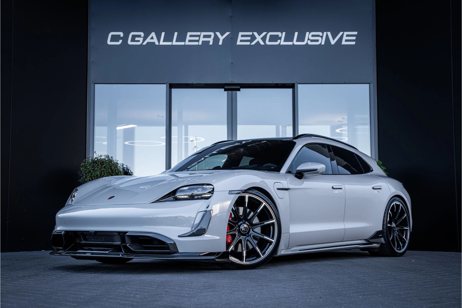 Hoofdafbeelding Porsche Taycan