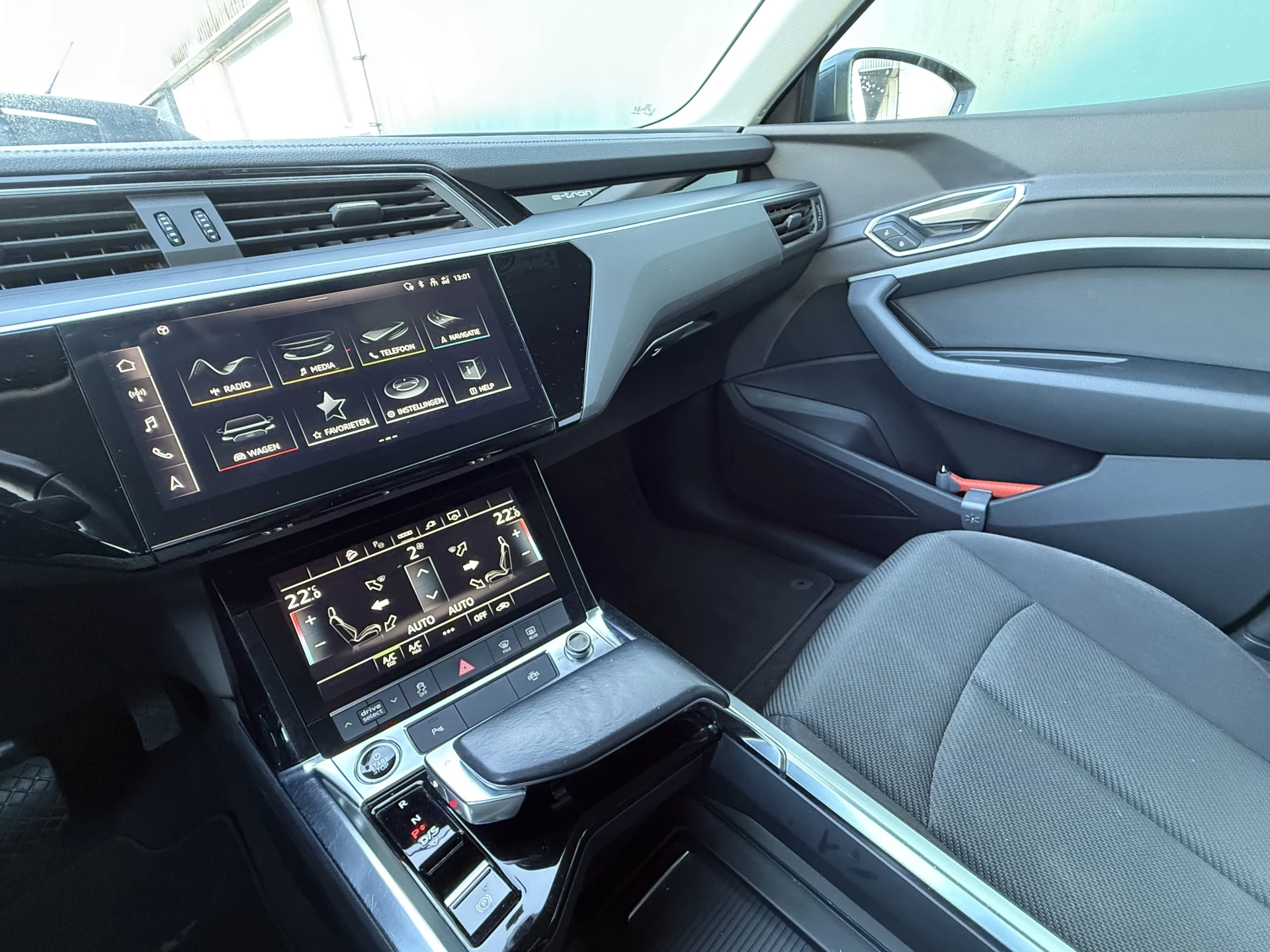 Hoofdafbeelding Audi e-tron