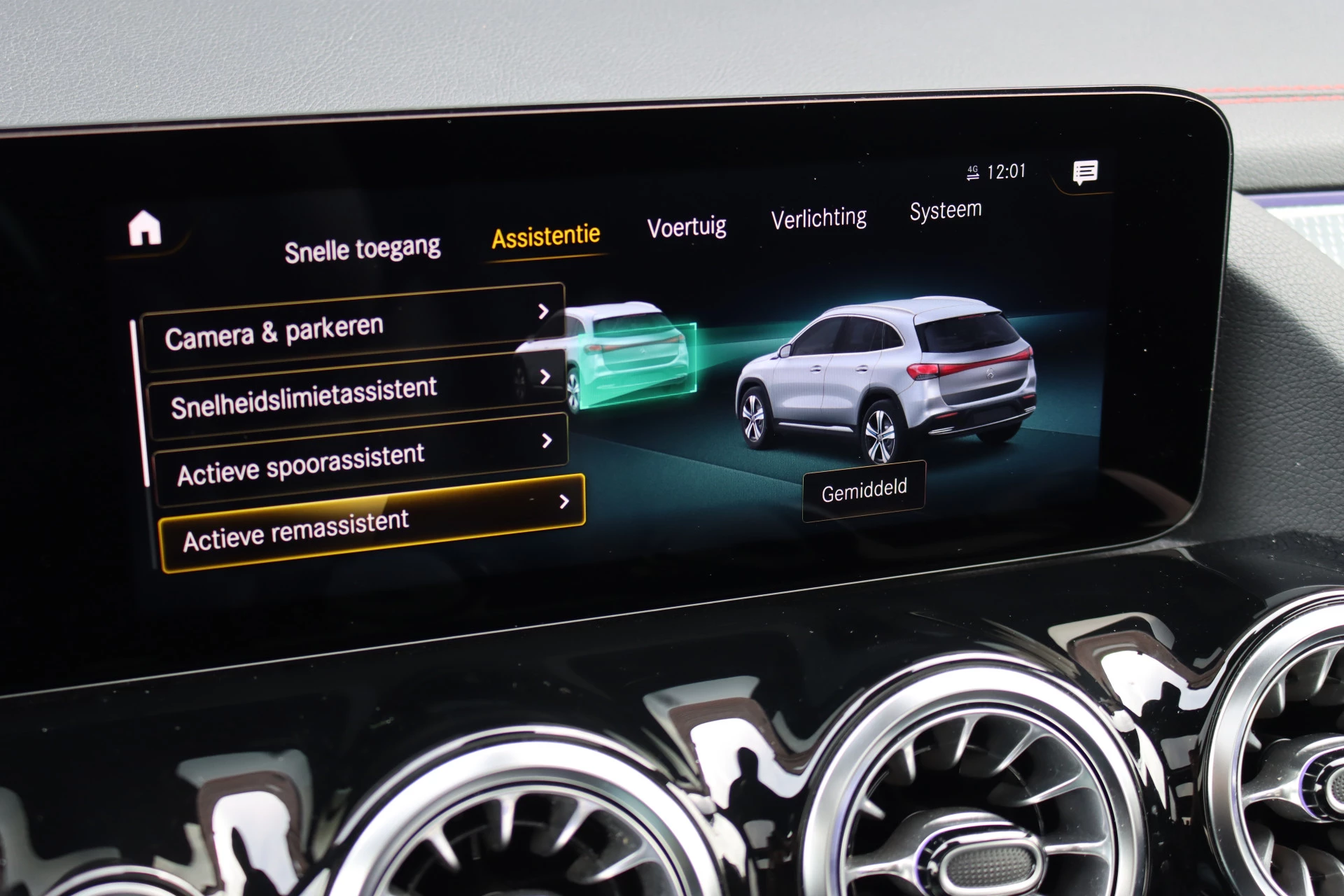 Hoofdafbeelding Mercedes-Benz EQA