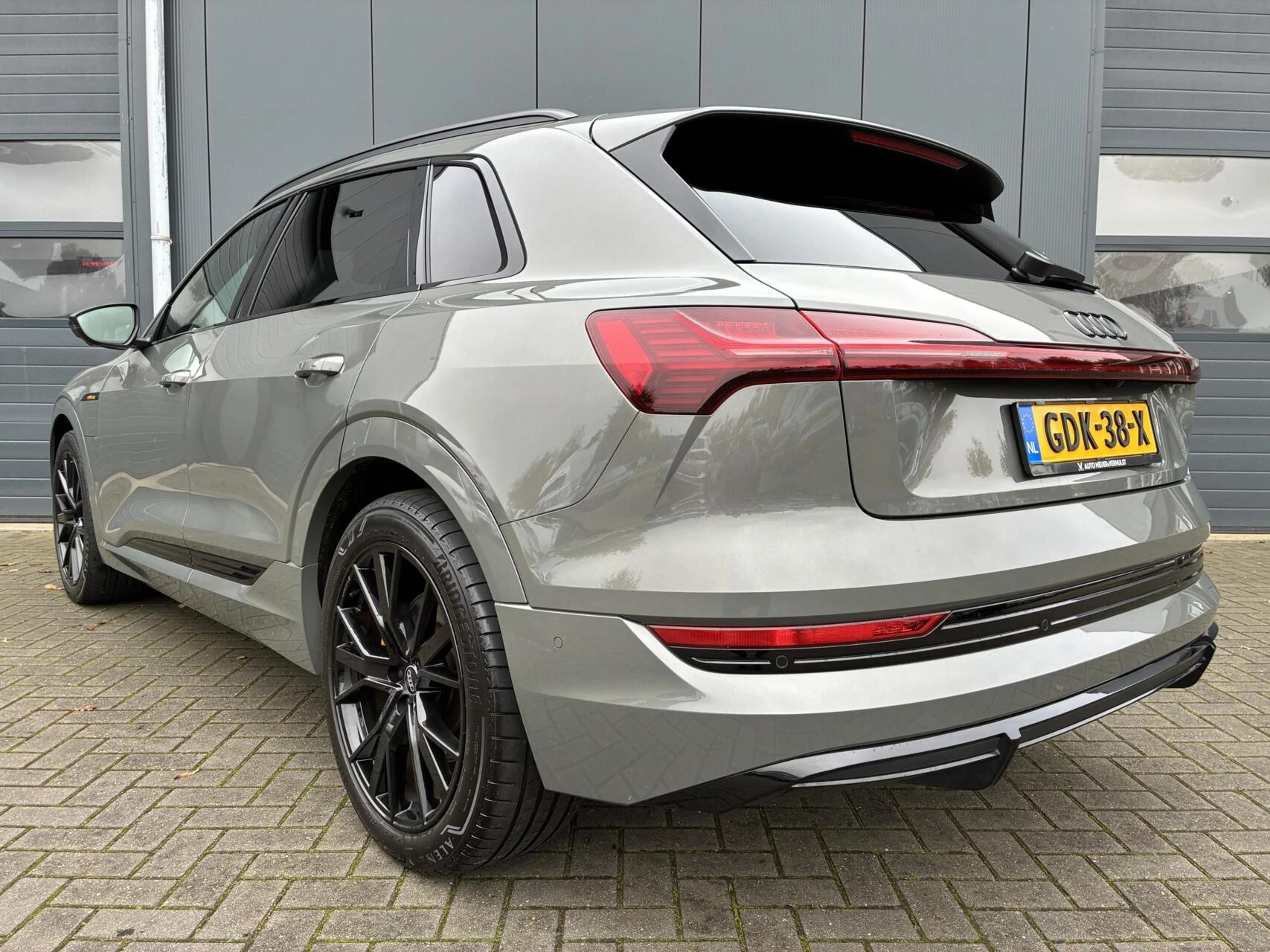 Hoofdafbeelding Audi e-tron