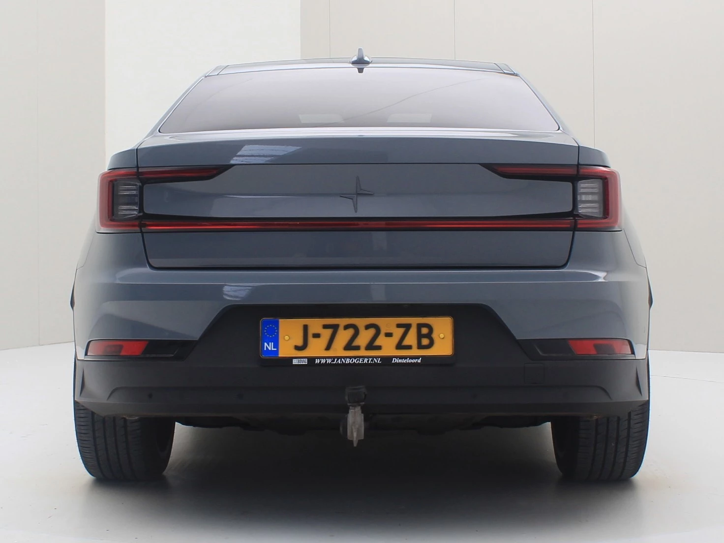 Hoofdafbeelding Polestar 2