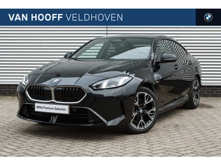 Hoofdafbeelding BMW 2 Serie BMW 2 Serie Gran Coupé 220 M Sport Automaat / Trekhaak / Sportstoelen / M Adaptief onderstel / Achteruitrijcamera / Comfort Access / Adaptieve LED / Harman-Kardon