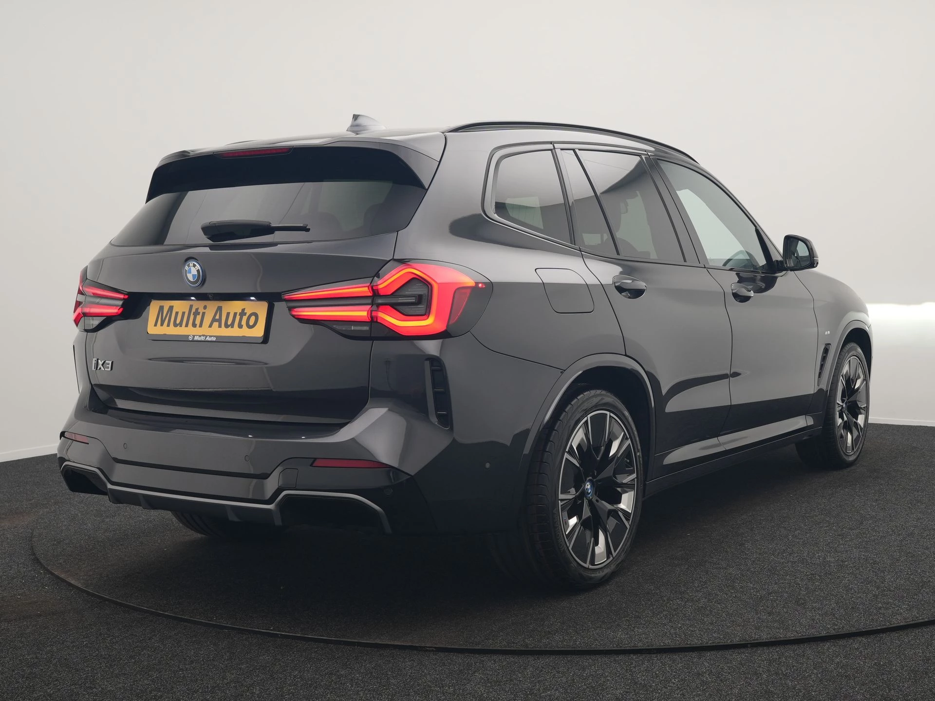 Hoofdafbeelding BMW iX3