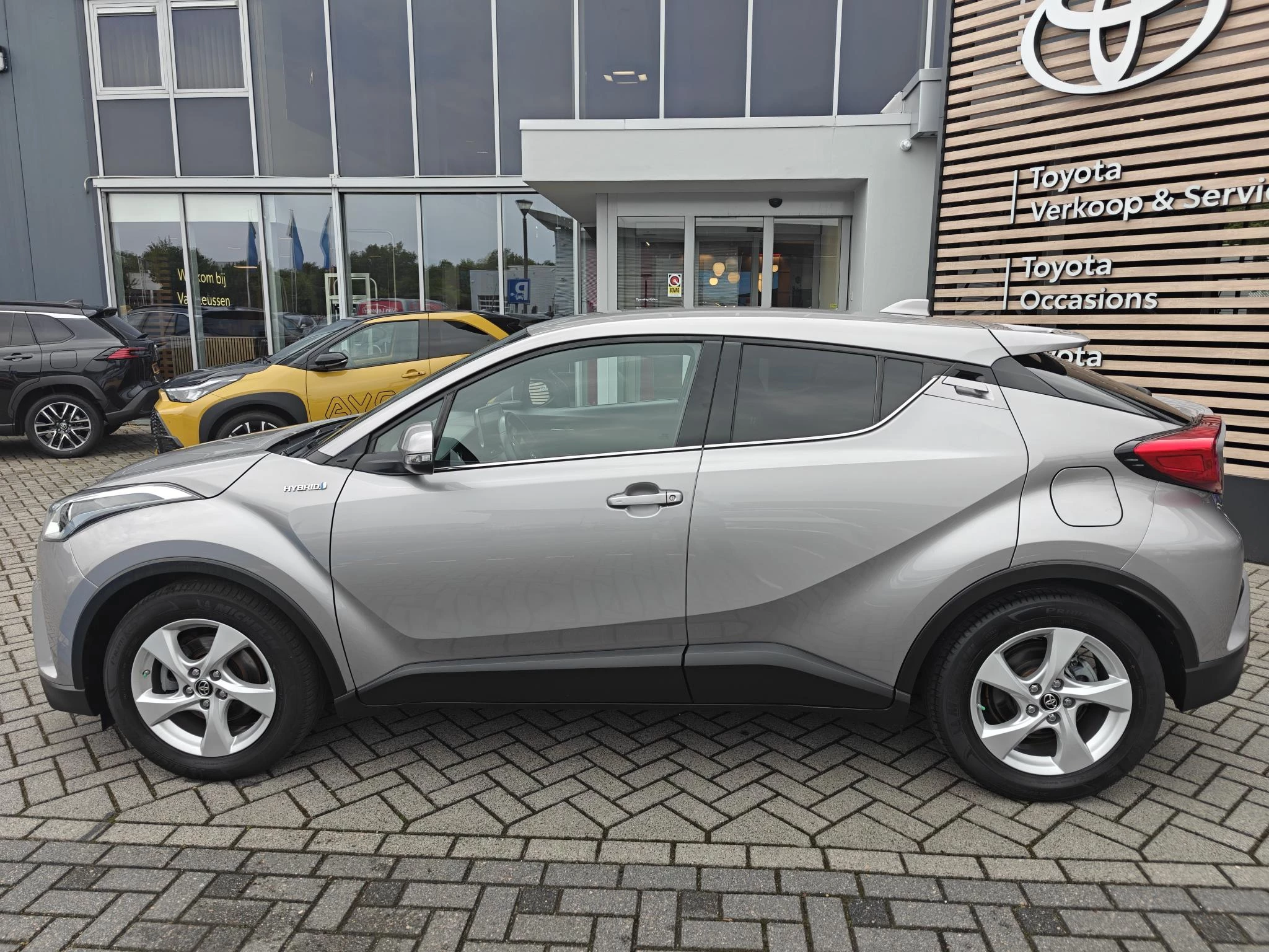 Hoofdafbeelding Toyota C-HR