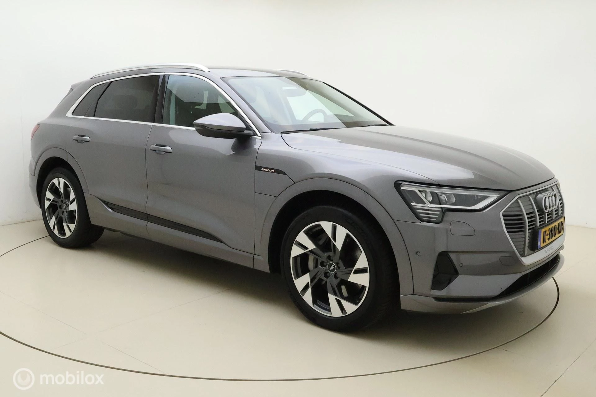 Hoofdafbeelding Audi e-tron