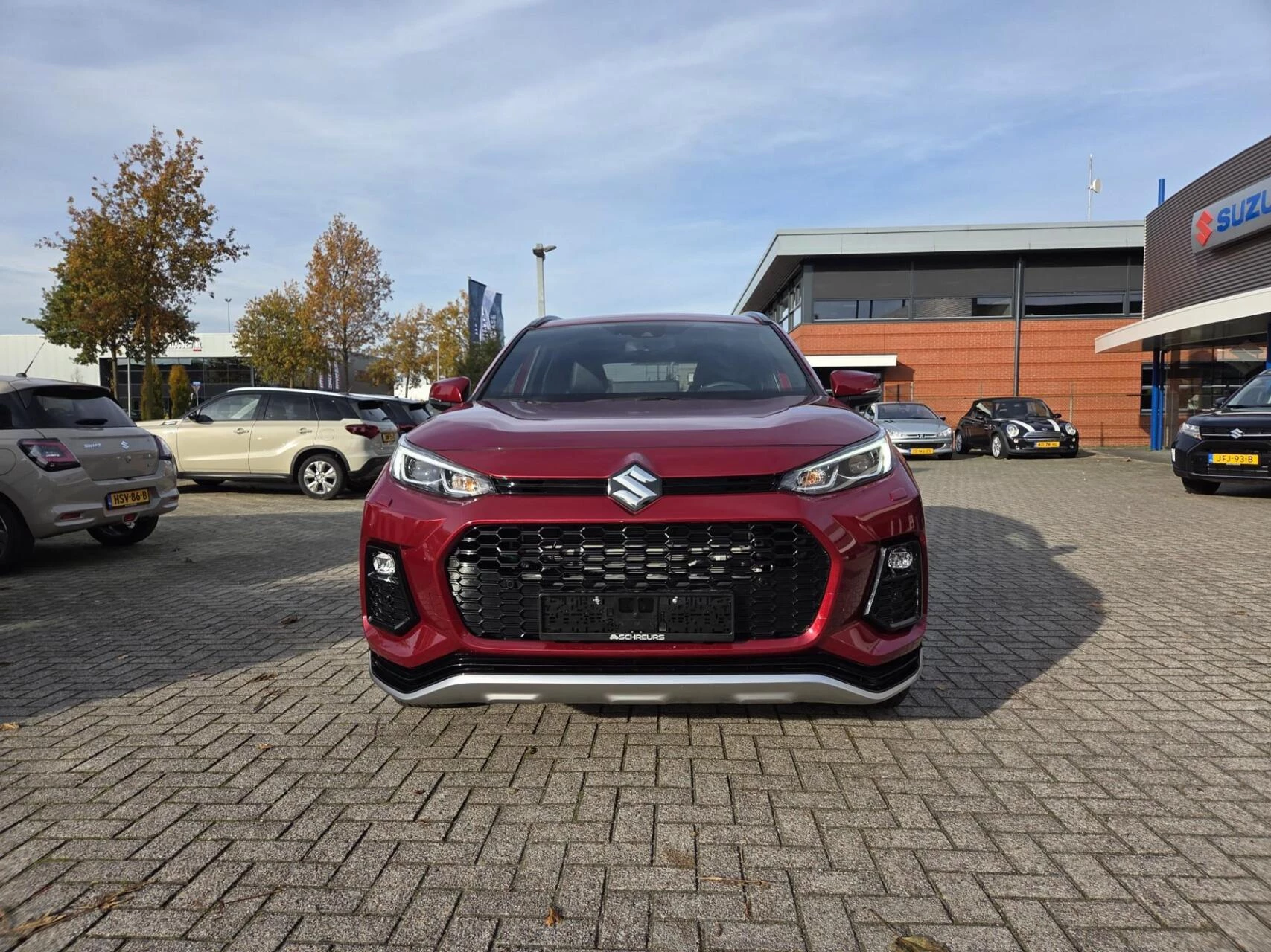 Hoofdafbeelding Suzuki Across