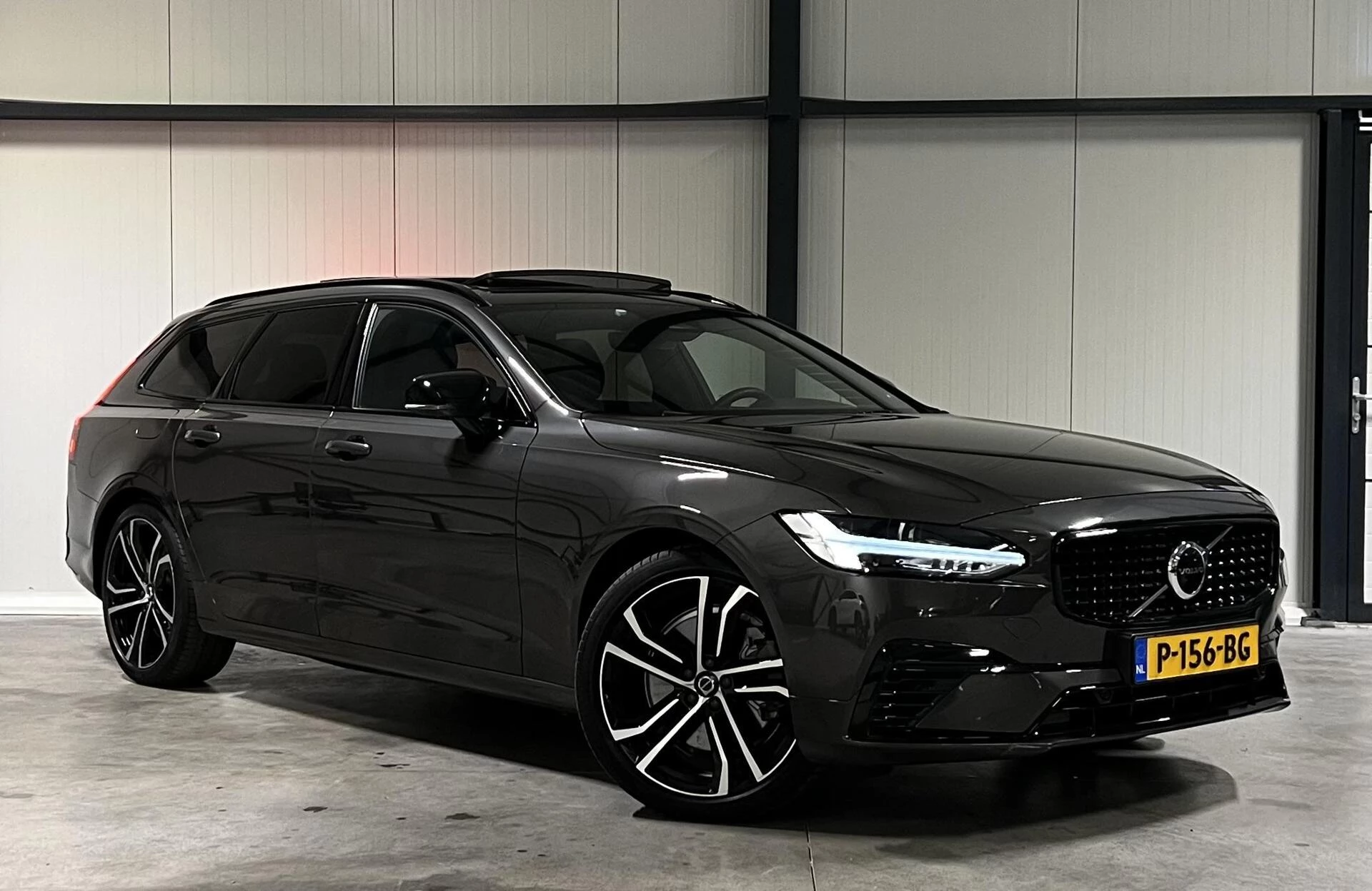 Hoofdafbeelding Volvo V90