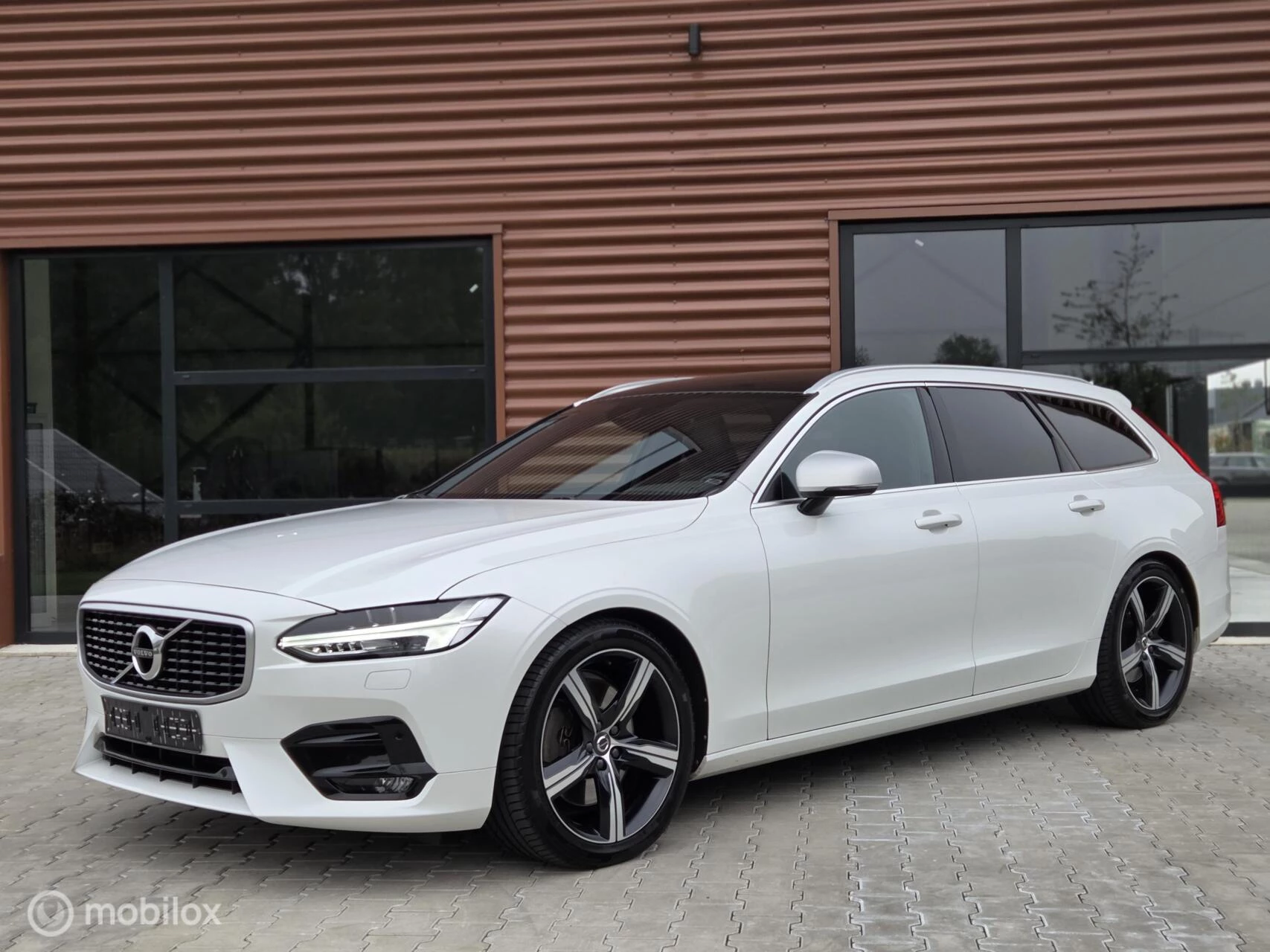 Hoofdafbeelding Volvo V90