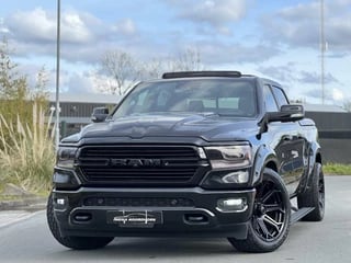 Dodge Ram 1500 5.7 V8 Crew Cab Laramie Sport black Luchtvering|Panoramadak|Sidesteps|Camera 360°