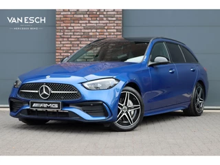 Hoofdafbeelding Mercedes-Benz C-Klasse Mercedes-Benz C-Klasse Estate 300 e AMG Line Aut9 | Distronic Pro | Panoramadak | HUD | Trekhaak | Surround Camera | Leder | Memory | Digital Light | Augmented Reality | Night Pakket | Keyless Go |