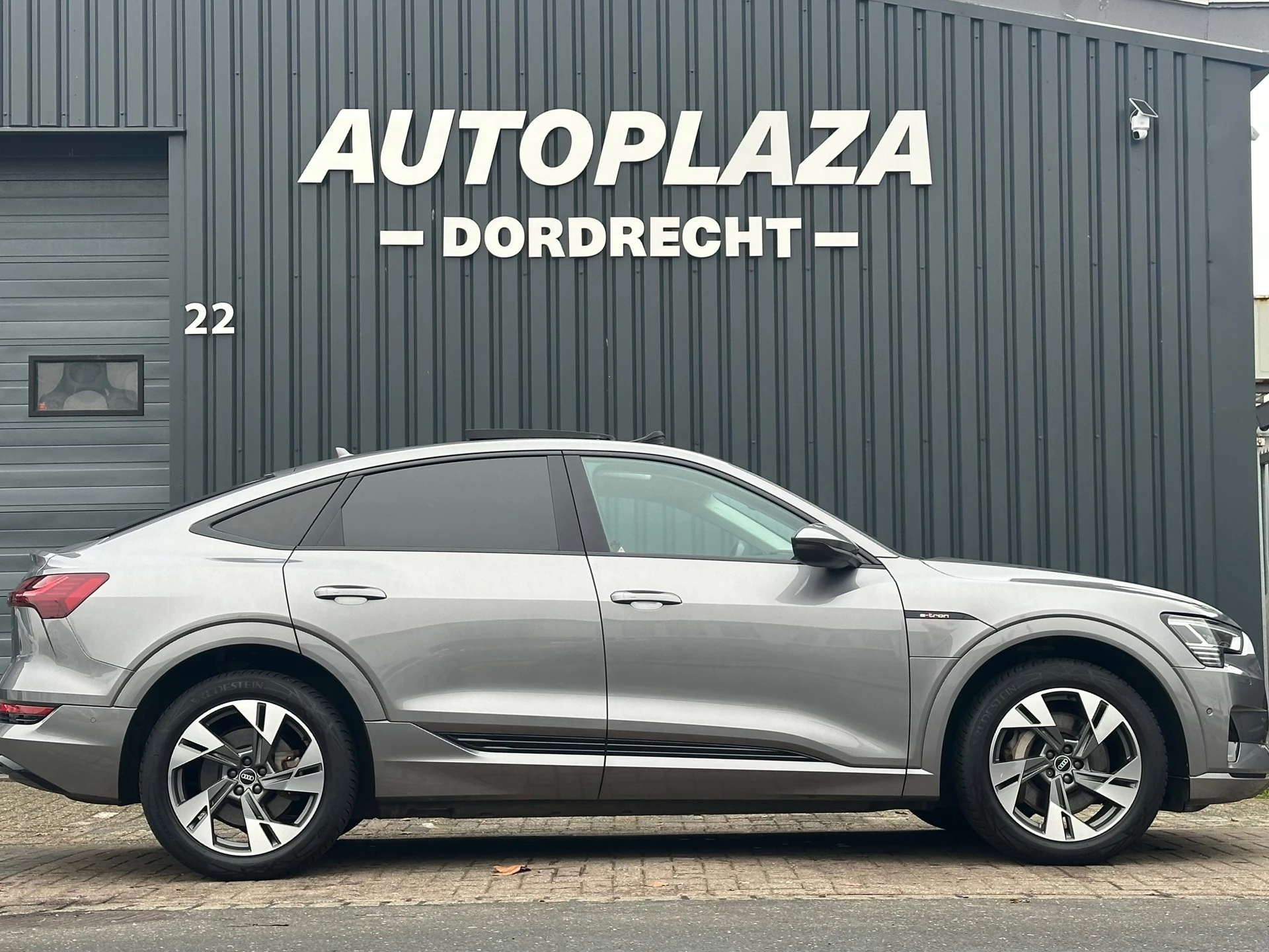 Hoofdafbeelding Audi e-tron