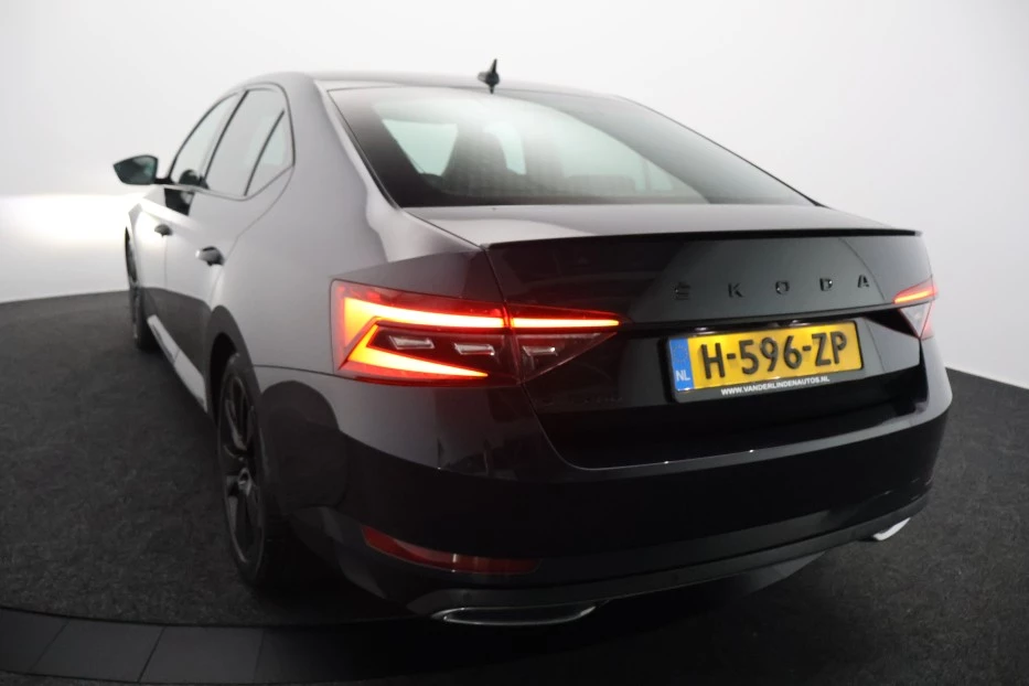 Hoofdafbeelding Škoda Superb
