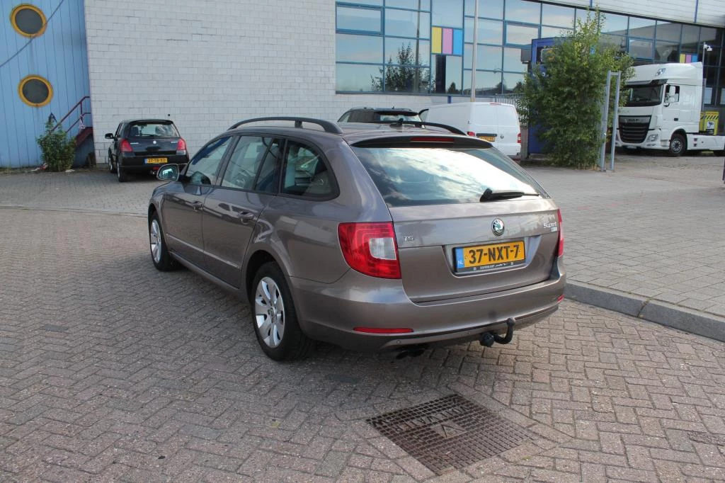 Hoofdafbeelding Škoda Superb