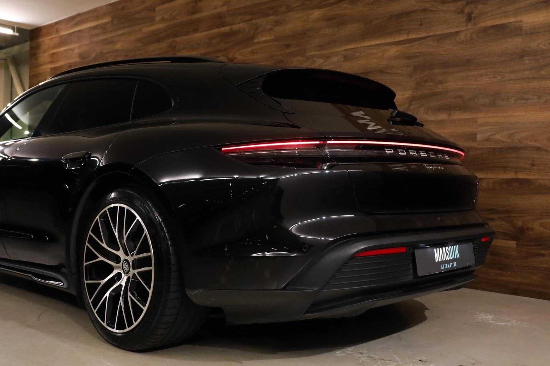 Hoofdafbeelding Porsche Taycan