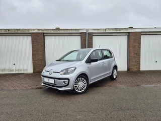 Volkswagen Up! 1.0 cup up! BlueMotion / 1e eigenaar /Stoelverwarming / Cruisecontrol / Parkeersensoren