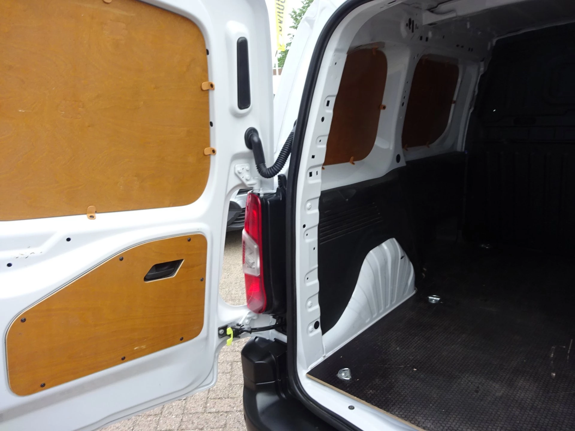 Hoofdafbeelding Peugeot Partner