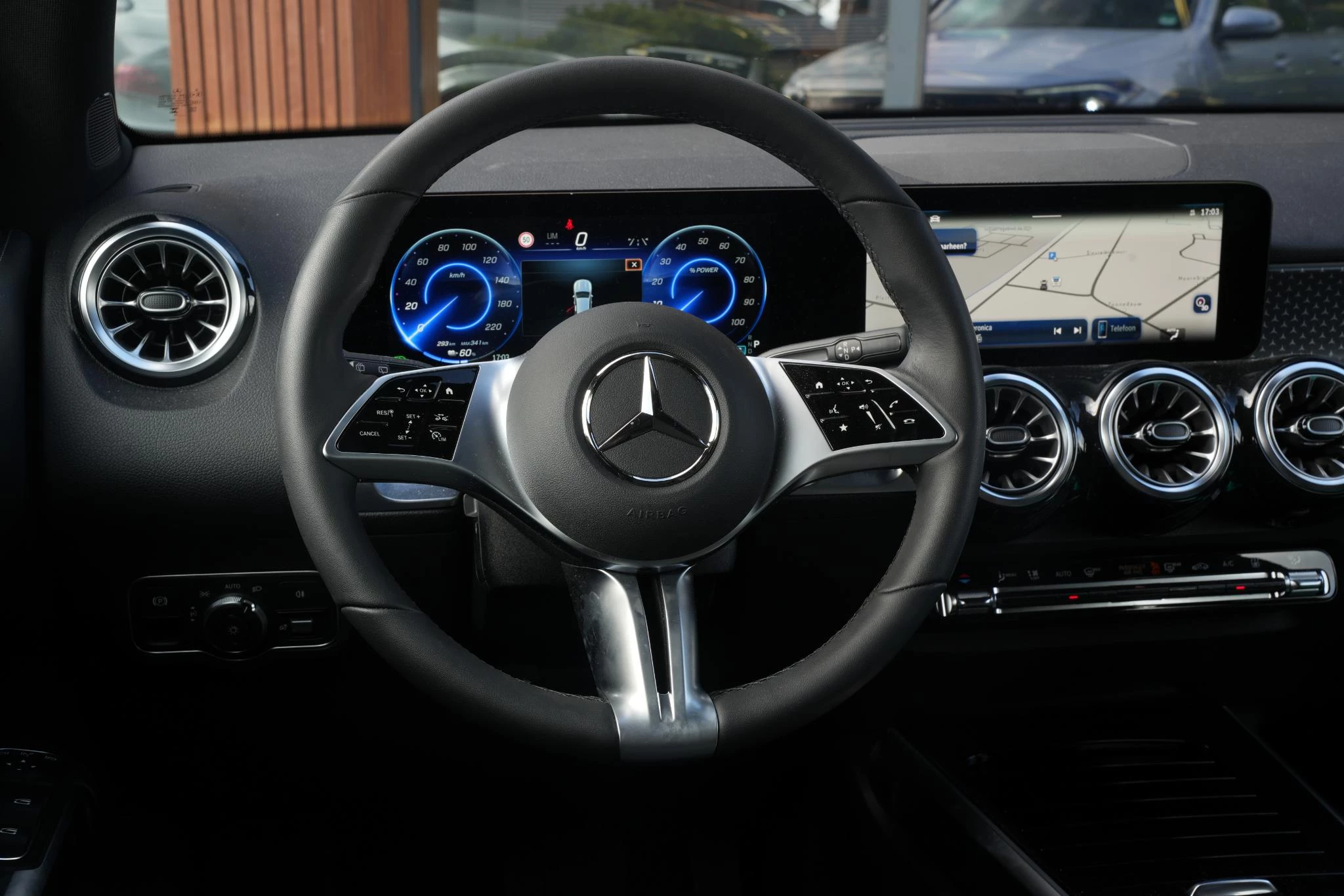 Hoofdafbeelding Mercedes-Benz EQB