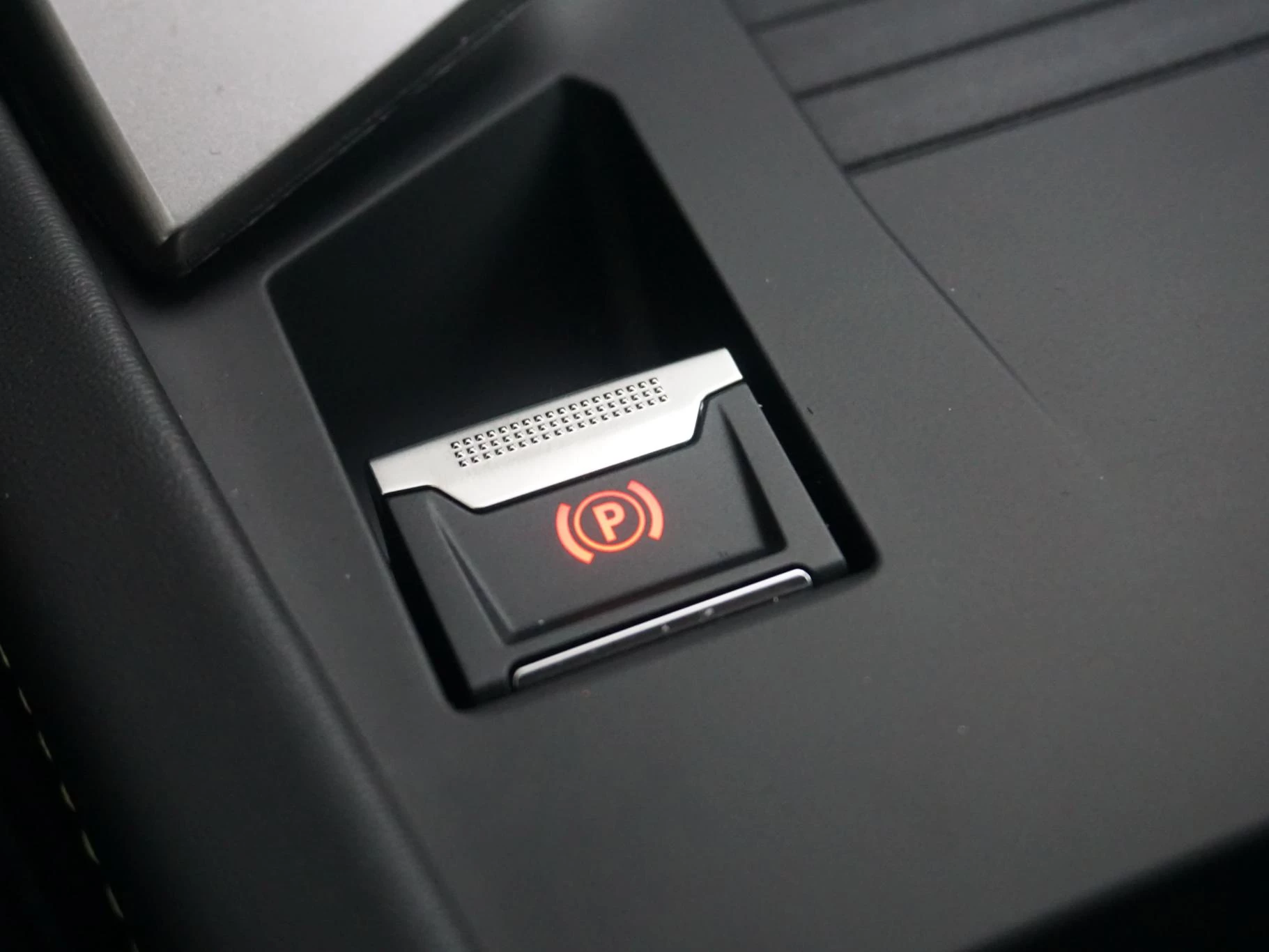 Hoofdafbeelding Peugeot e-308