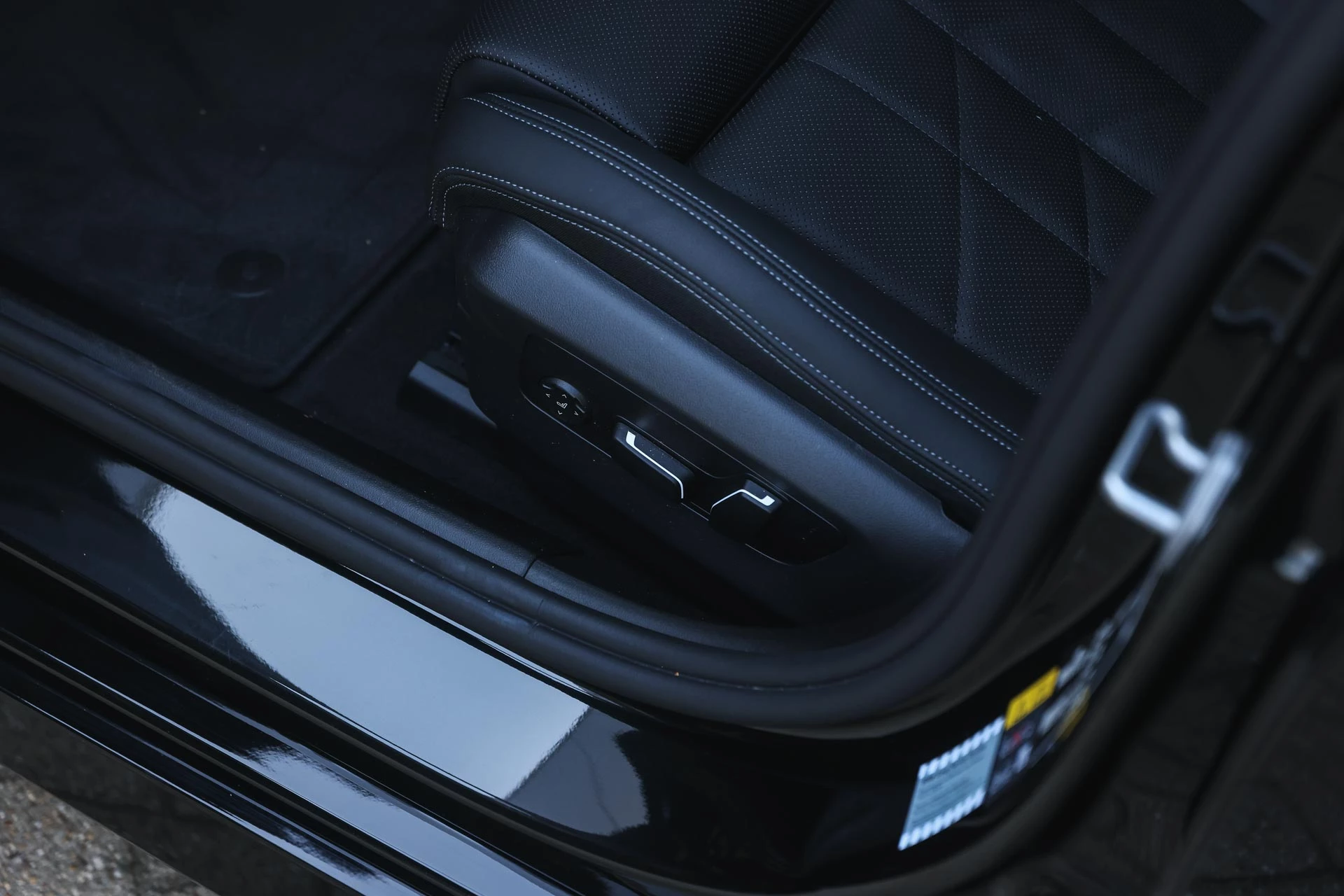 Hoofdafbeelding BMW i5