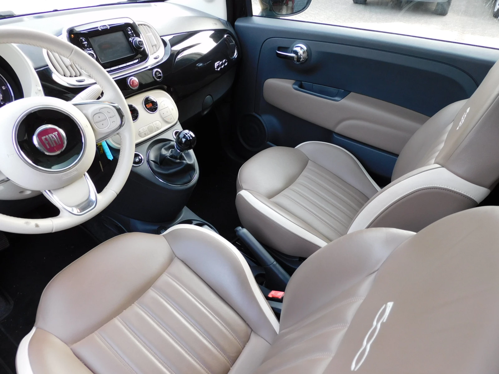 Hoofdafbeelding Fiat 500