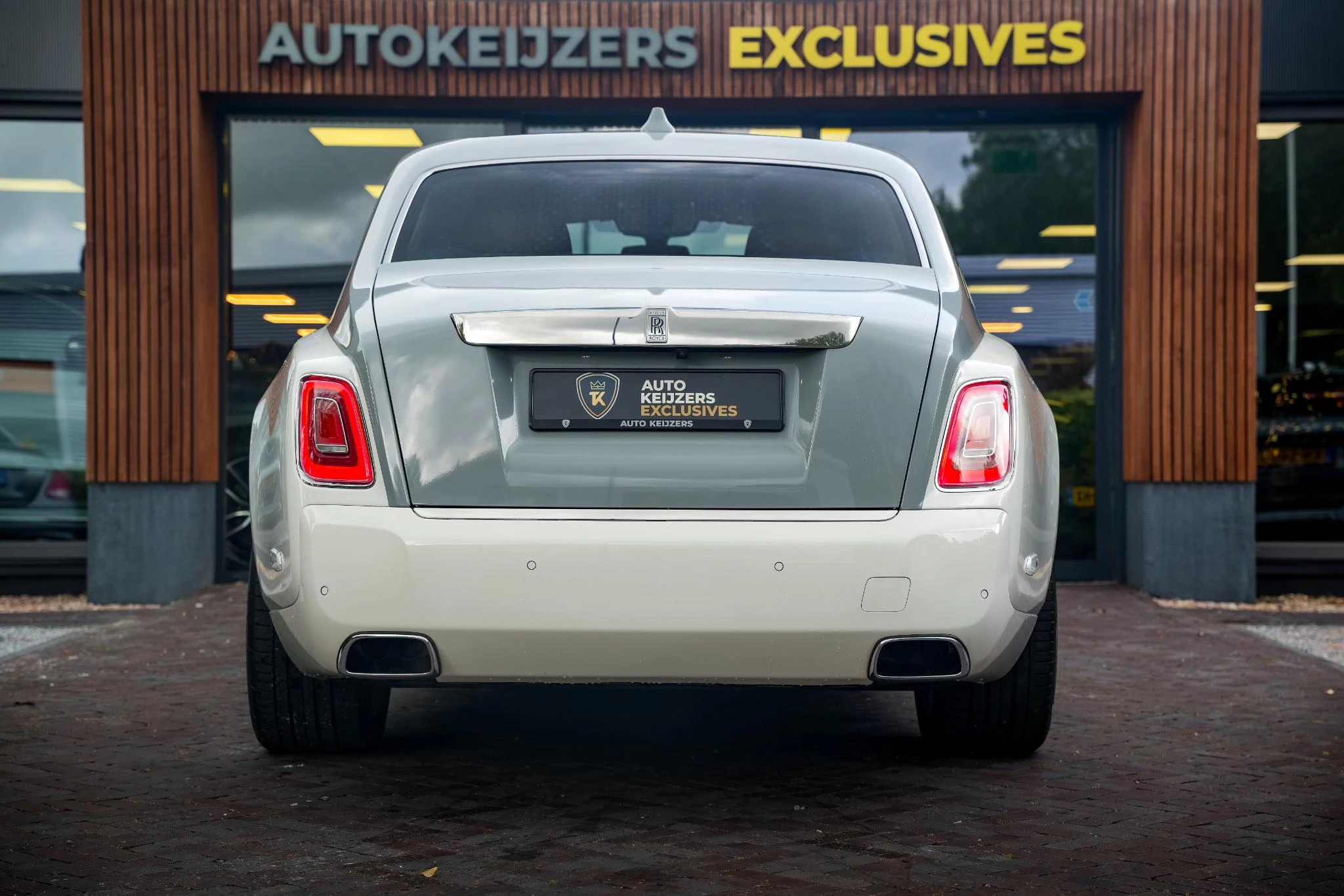 Hoofdafbeelding Rolls-Royce Phantom