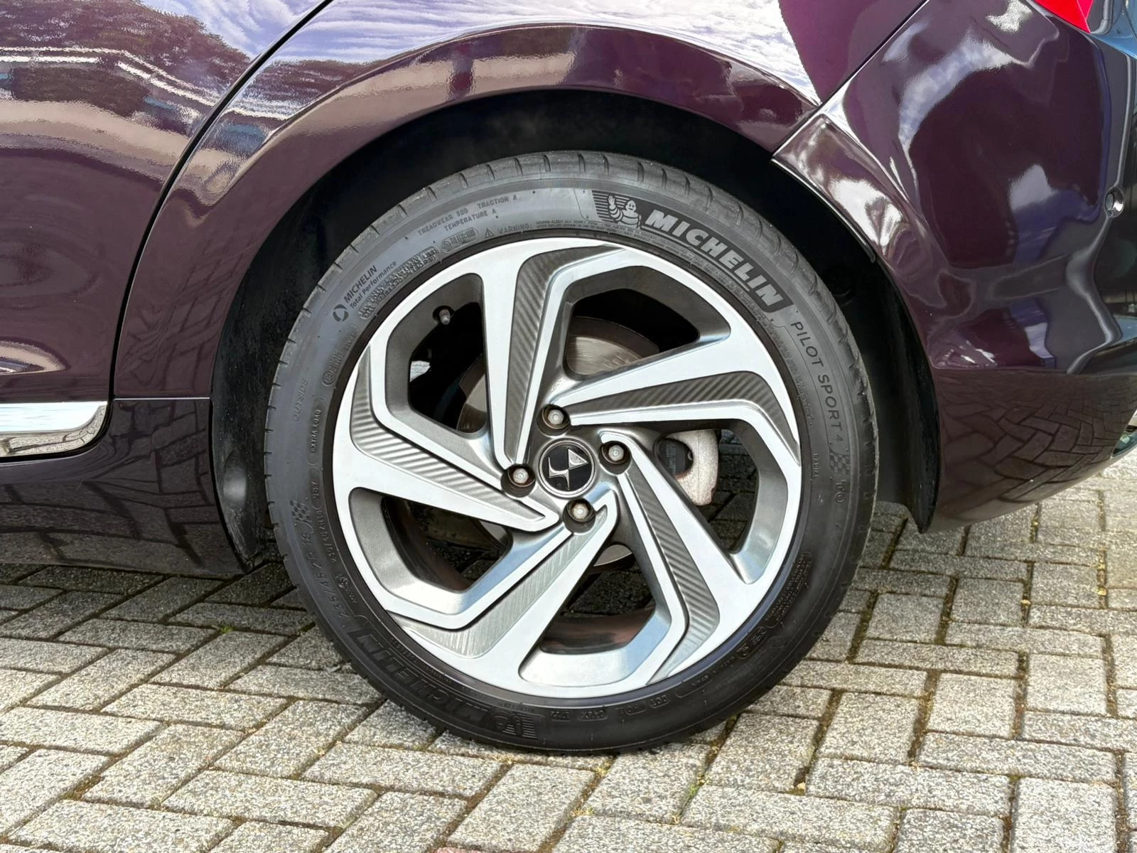 Hoofdafbeelding DS DS 5