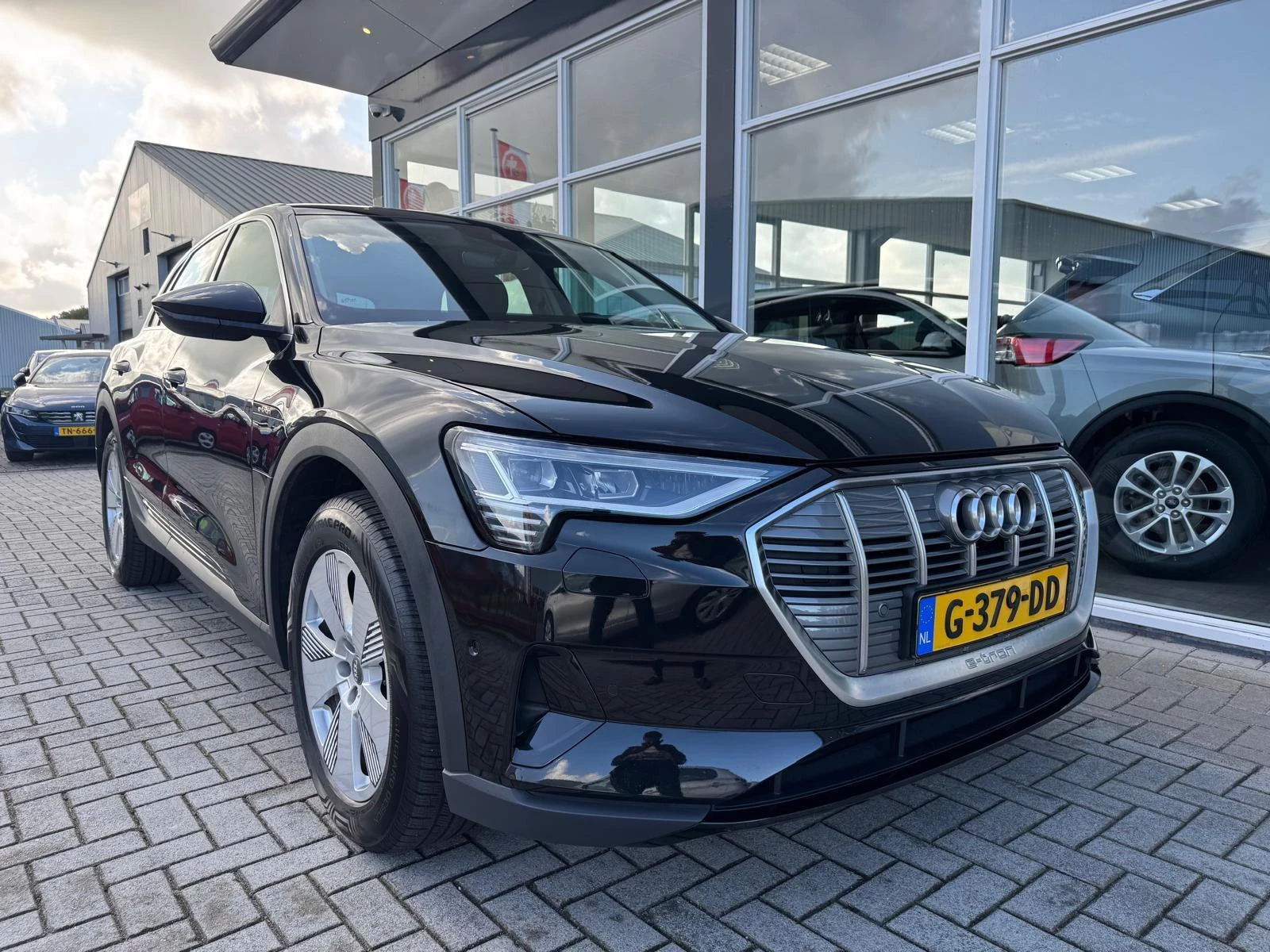 Hoofdafbeelding Audi e-tron