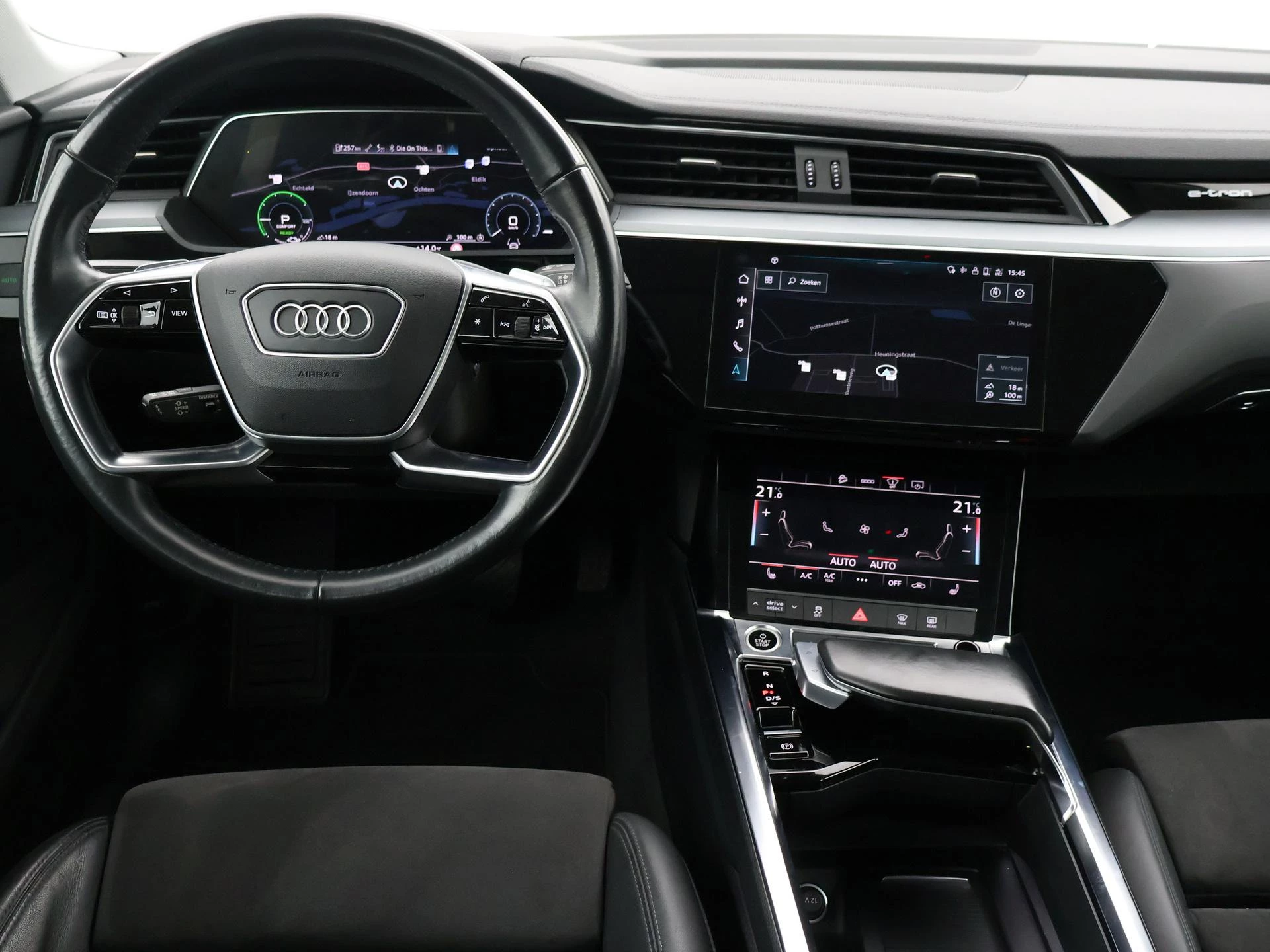 Hoofdafbeelding Audi e-tron