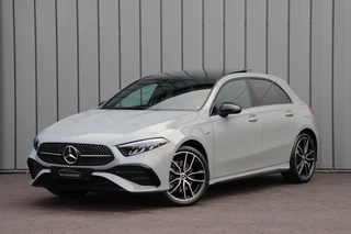 Mercedes-Benz A-Klasse 250e AMG | Panoramadak | Sfeerverlichting | ACC | Stuurwielverw. | Standkachel | Widescreen | 2025.
