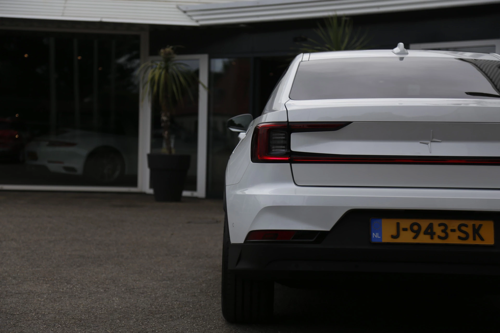 Hoofdafbeelding Polestar 2