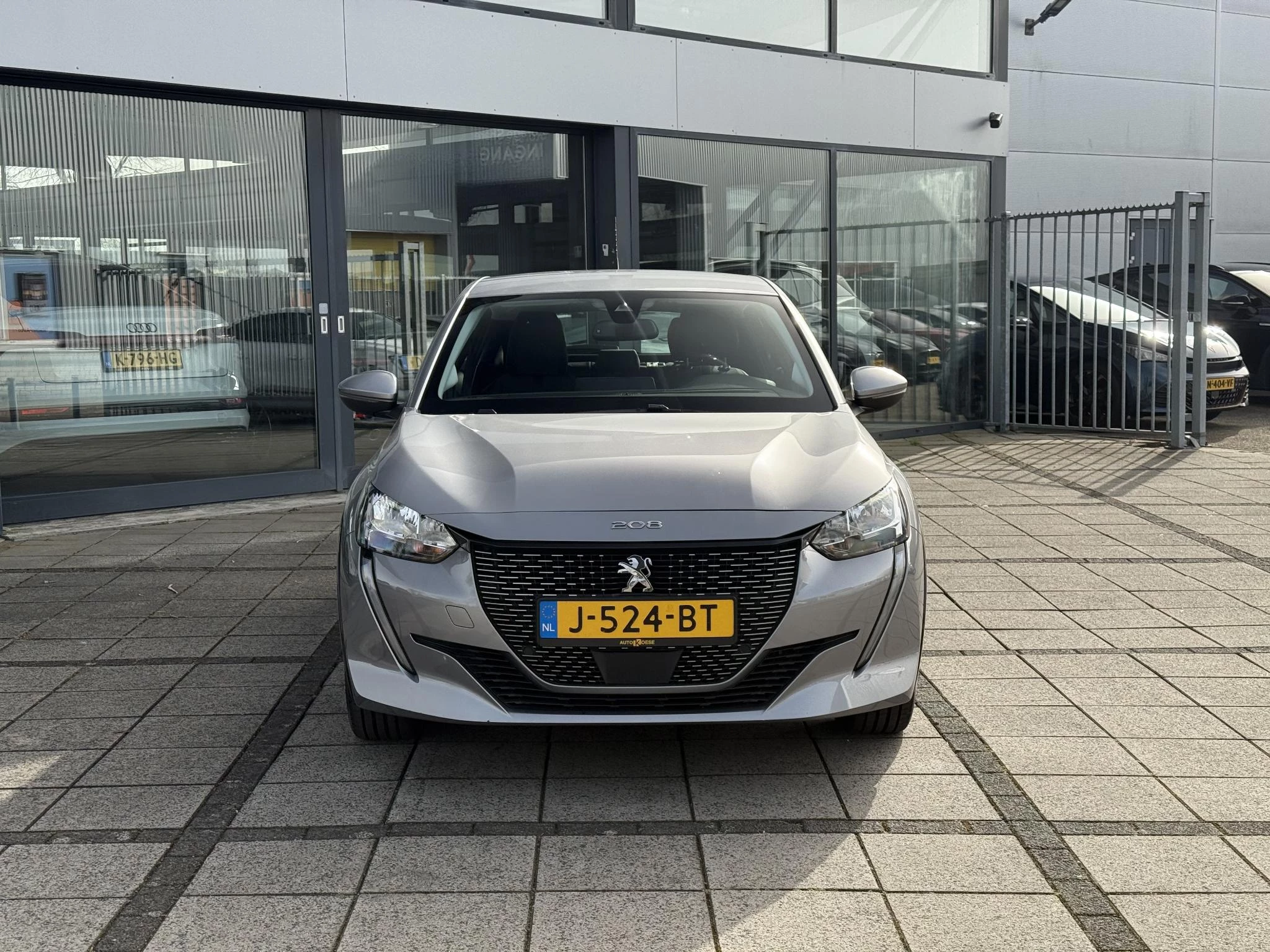 Hoofdafbeelding Peugeot e-208