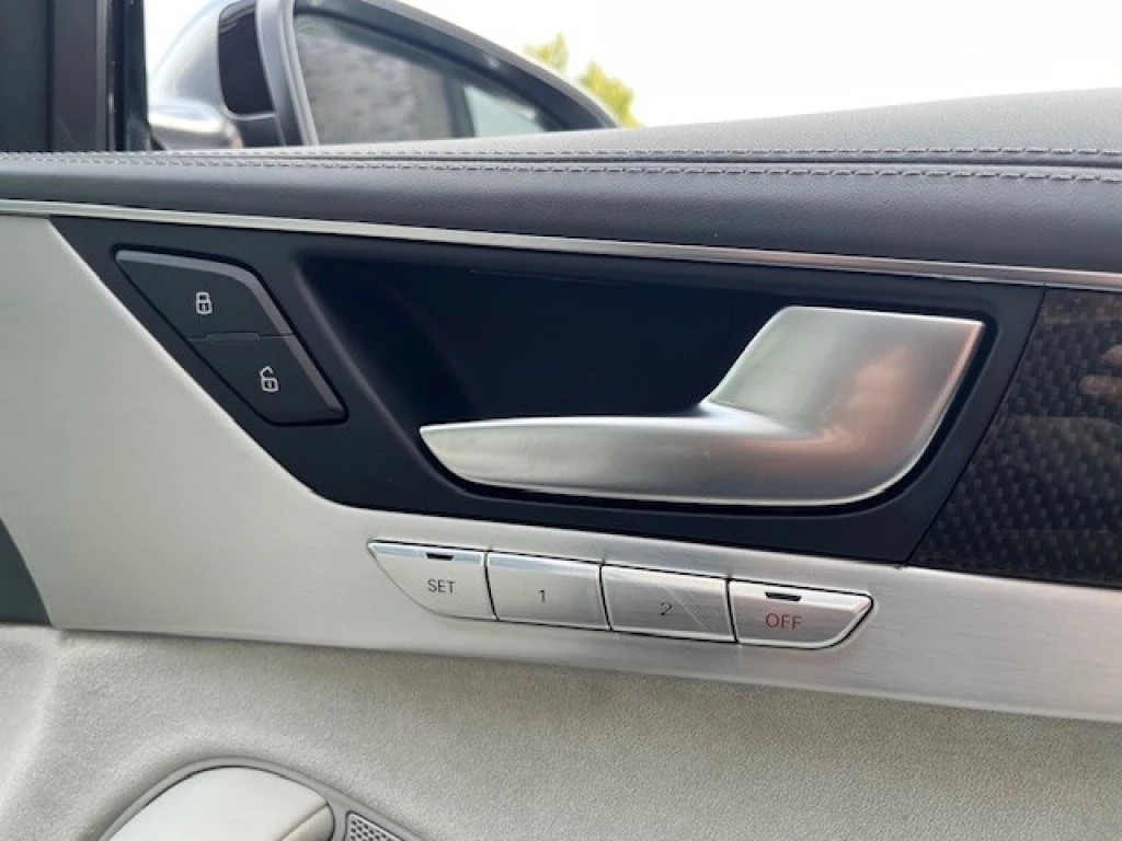 Hoofdafbeelding Audi S8