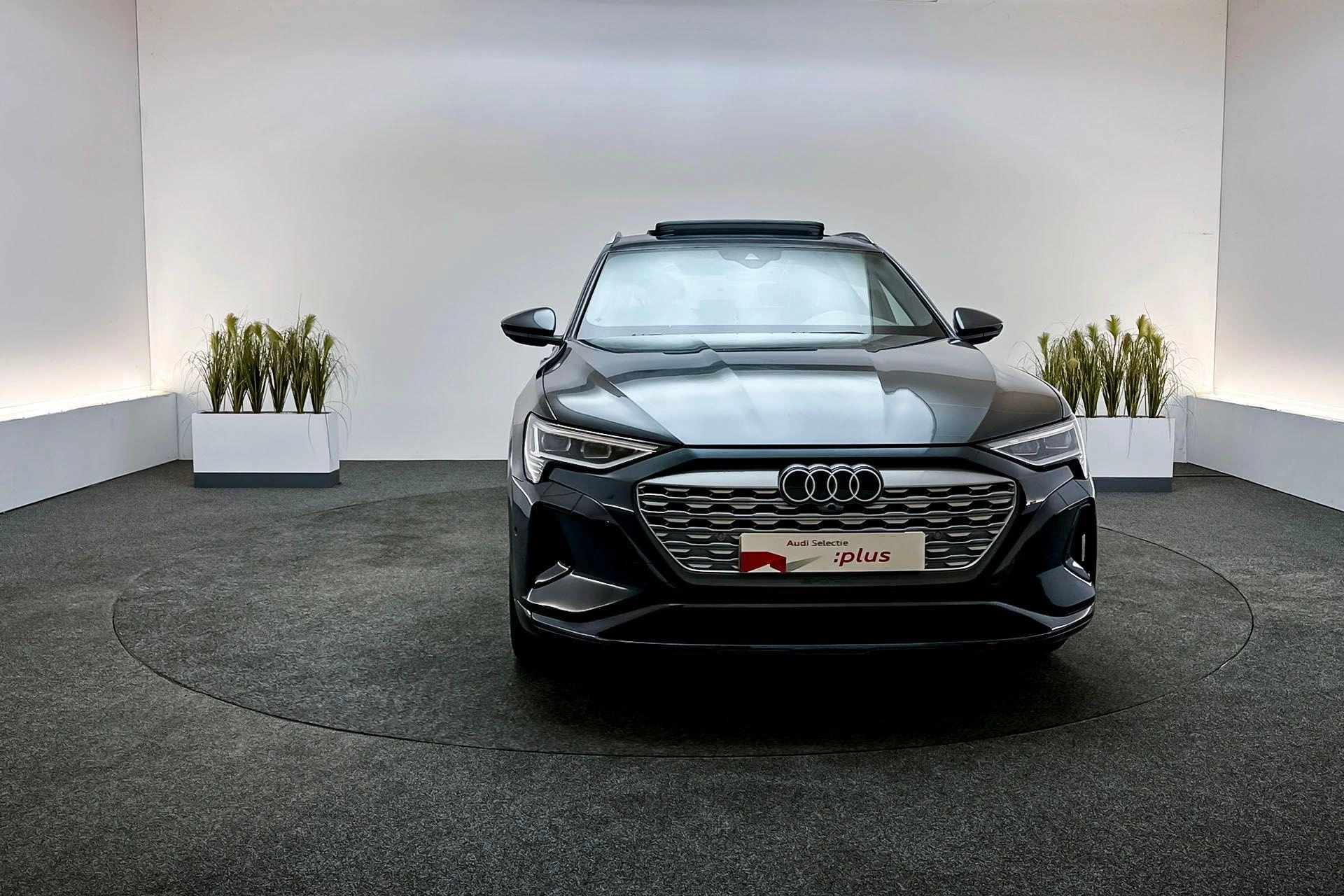 Hoofdafbeelding Audi Q8 e-tron