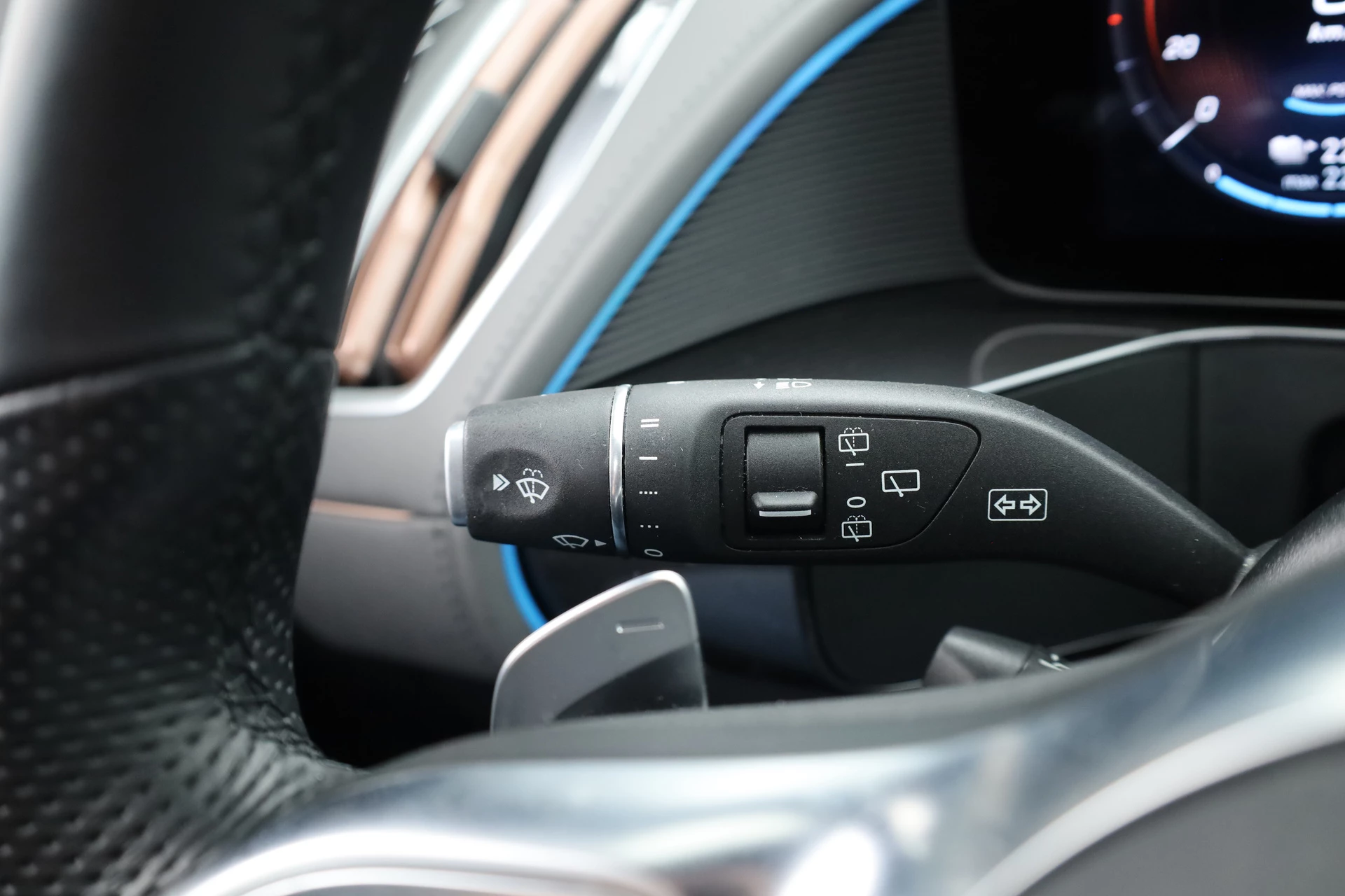 Hoofdafbeelding Mercedes-Benz EQC