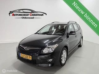 Hyundai i30 CW 1.6i i-Motion | CLIMA | PARK. SESNS. | TREKH.