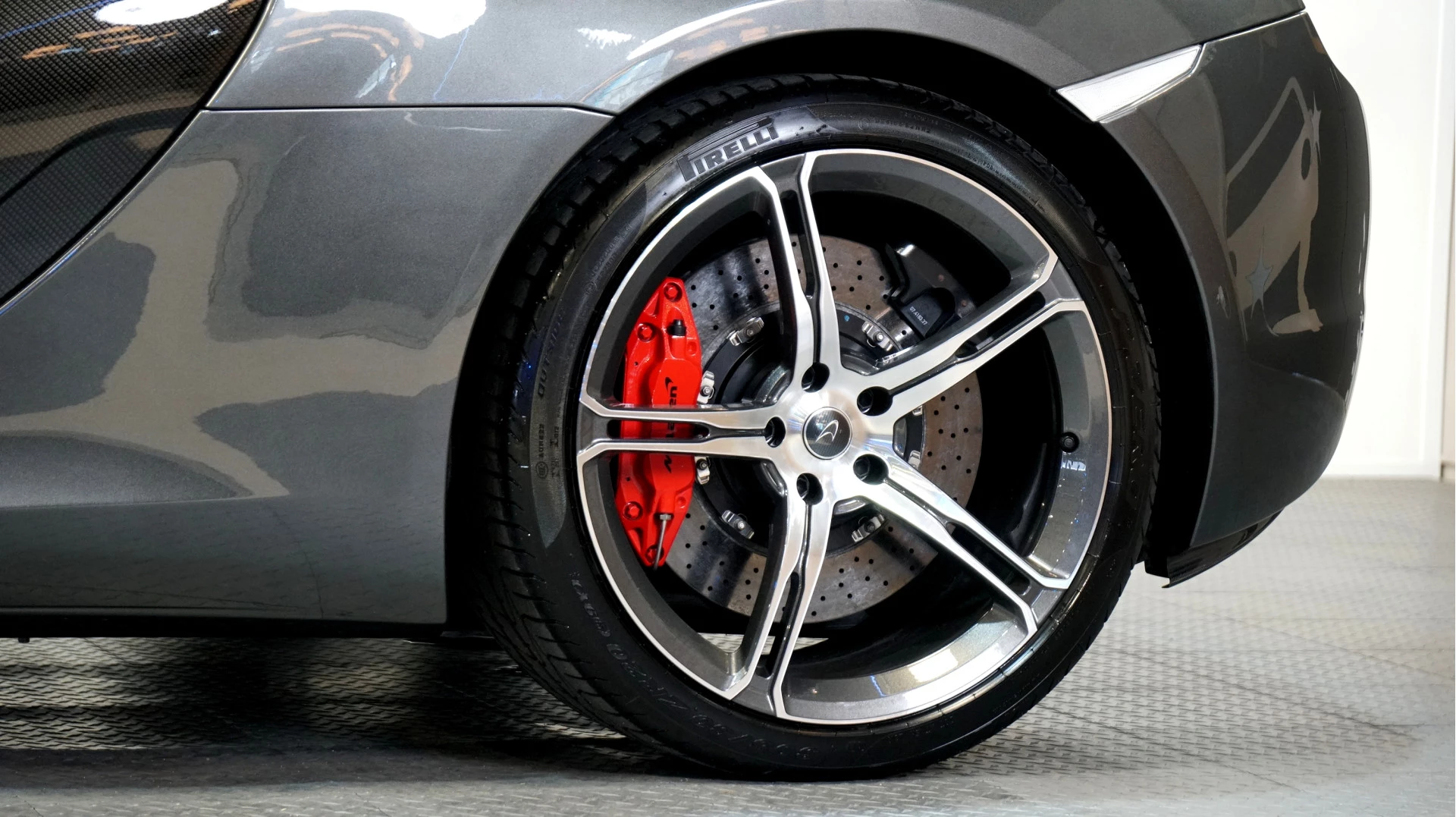 Hoofdafbeelding McLaren 650S