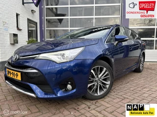 Hoofdafbeelding Toyota Avensis Toyota Avensis 1.8 VVT-i Executive * NAVIGATIE * AIRCO *