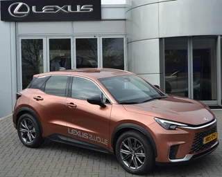 Hoofdafbeelding Lexus LBX Lexus LBX Relax 2WD TECH PACK STOELVERWARMING KEYLESS ELEK-KOFFERKLEP BLIND-SPOT ELEK-STOEL