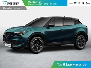 Hoofdafbeelding Alfa Romeo Junior Alfa Romeo Junior 1.2 Turbo Hybrid Ibrida Q4 Ti | Pack Tech | 18" Petali | Navigli Blue