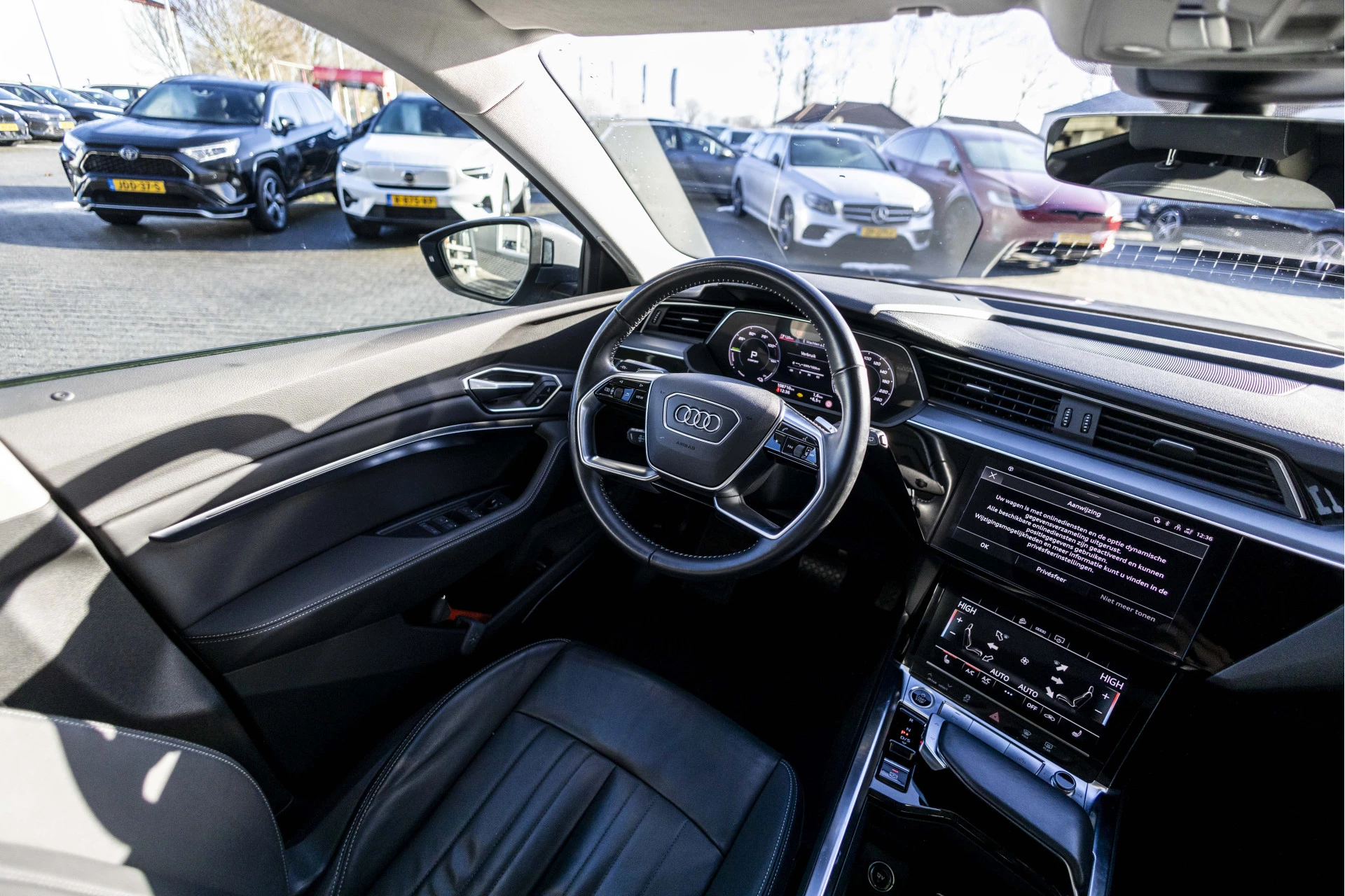 Hoofdafbeelding Audi e-tron