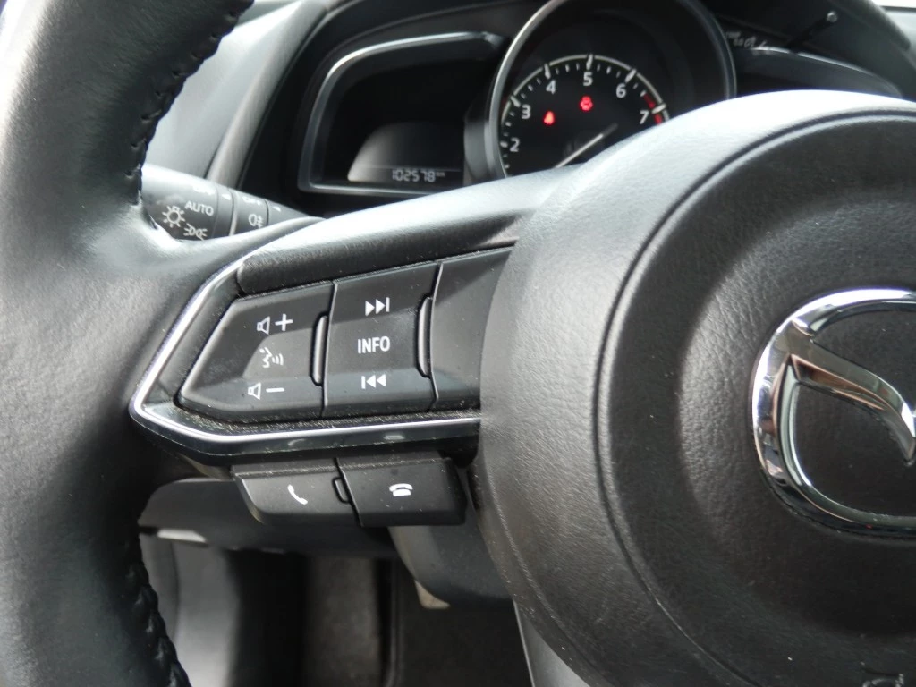 Hoofdafbeelding Mazda 2