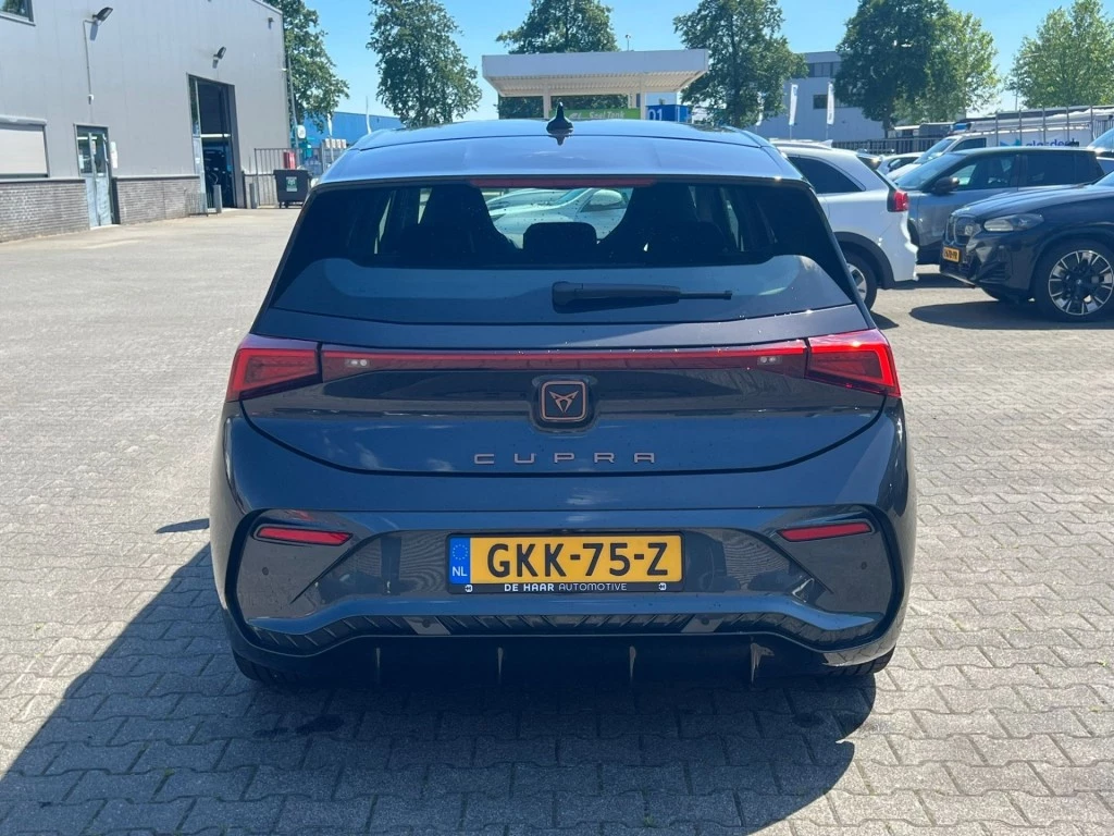 Hoofdafbeelding CUPRA Born