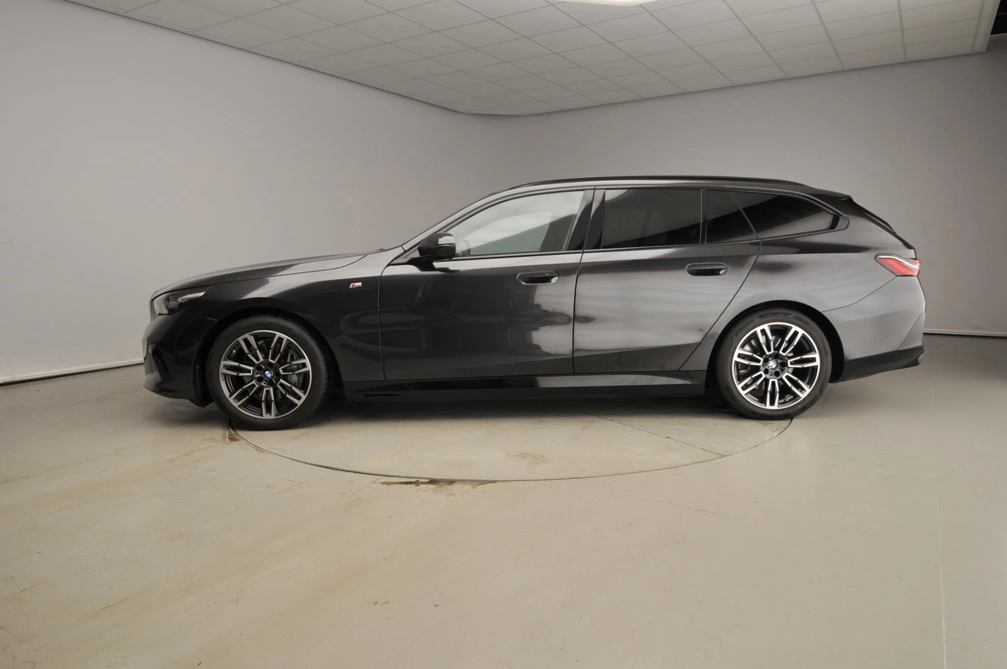 Hoofdafbeelding BMW i5