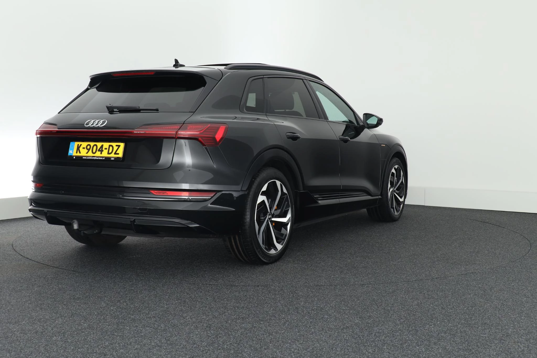 Hoofdafbeelding Audi e-tron