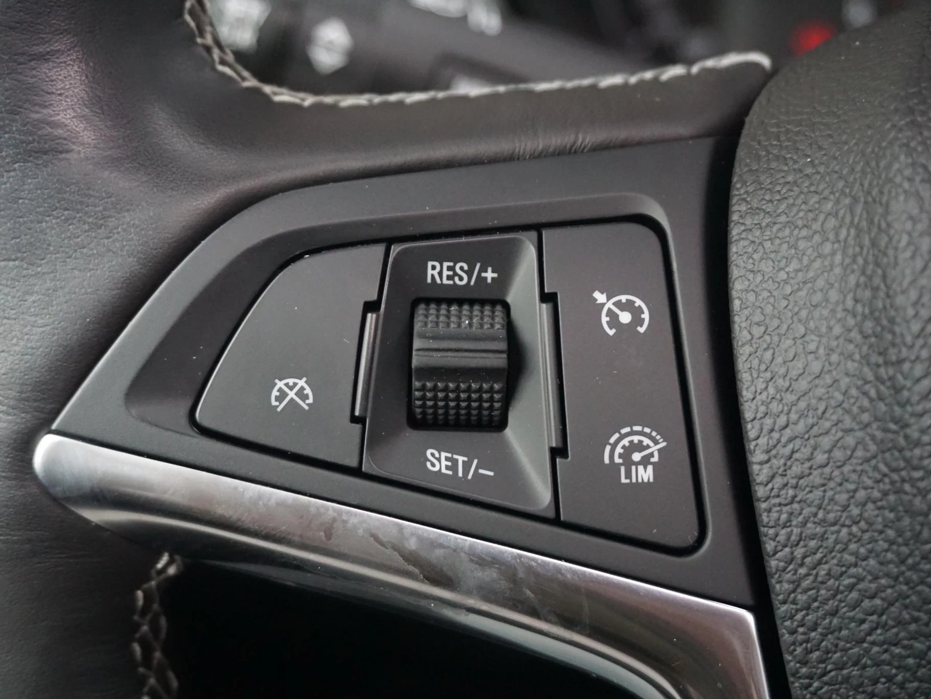 Hoofdafbeelding Opel Mokka X